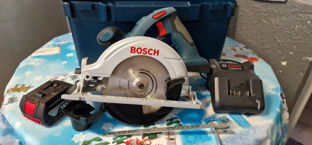 Titlu:Bosch GKS 18V-LI + baterie 4.0Ah + încărcător 18V-20