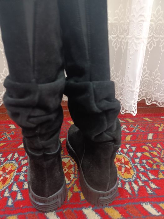 Мошенники не беспокоить. Сапоги из замши