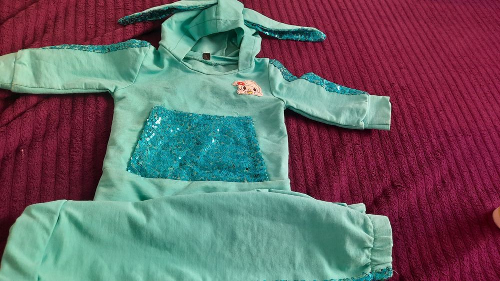 Продам  детские вещи