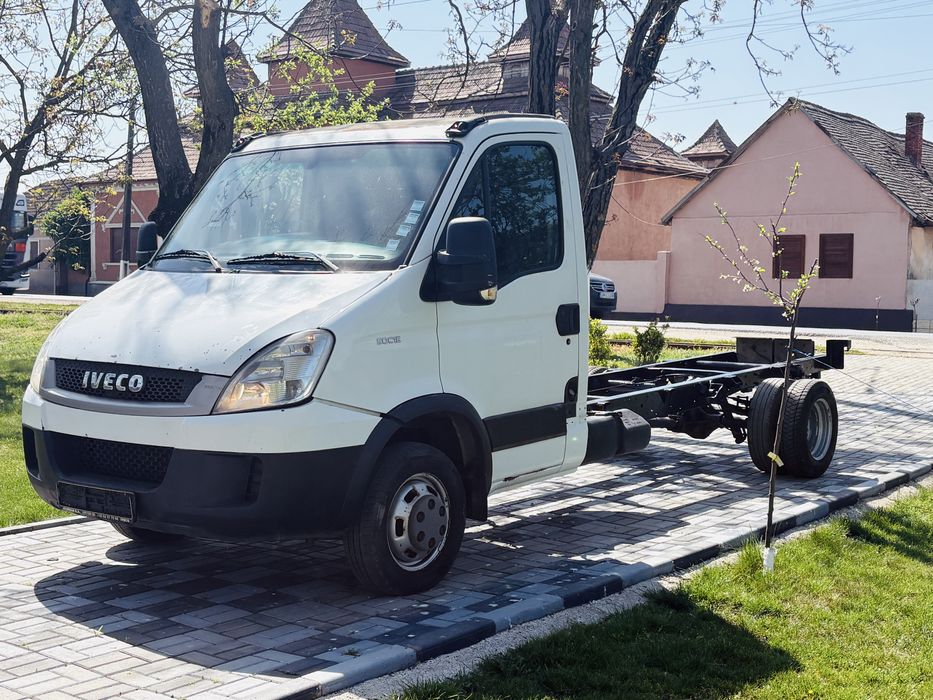 Iveci daily 50c15 (cat. B) an 2011 sasiu gol