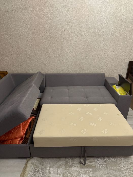 Угловой диван б/у