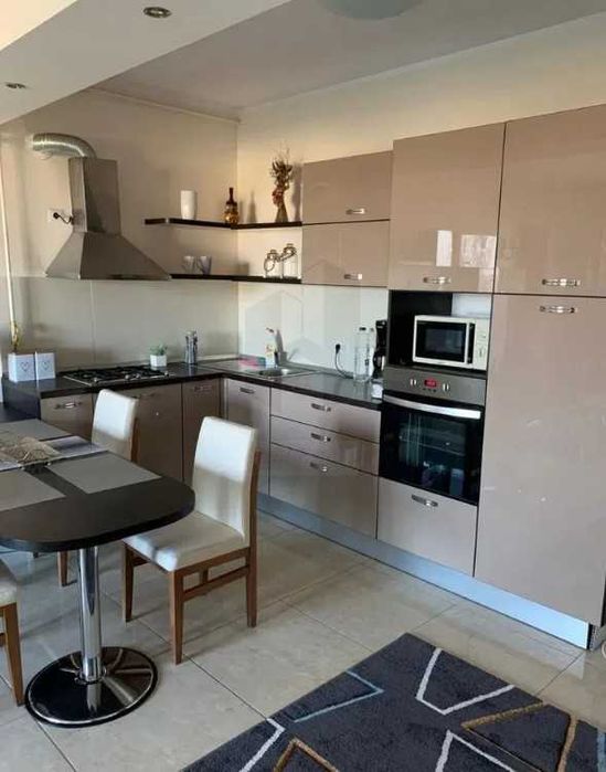 Дава се под наем Тристаен апартамент в Пловдив, Кършияка - 88 кв.м за 260.1 € - Снимка #3