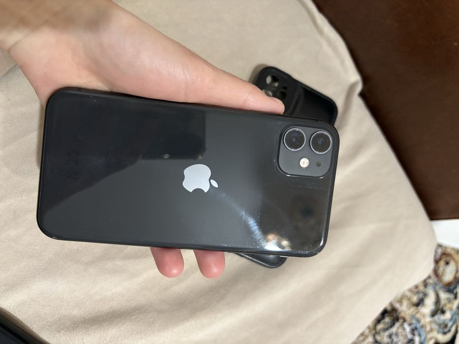 iPhone 11 64гб в хорошем состоянии