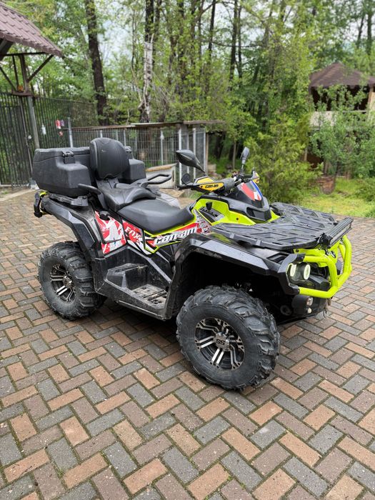 Can am Outlander Max 1000 / Nr. Negru / Servo / 2014 / stare ideala
