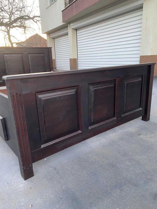 Спалня с чекмеджета