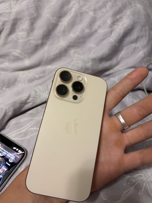 Продам iphone 16 pro 256 gb