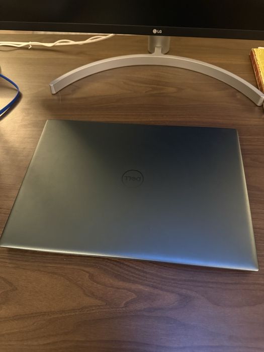Laptop Dell Inspiron Plus