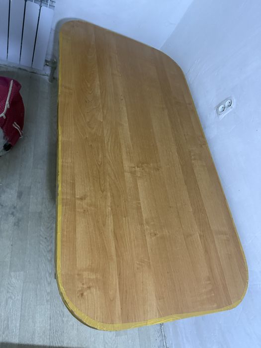 Кухный  стол.                       Т