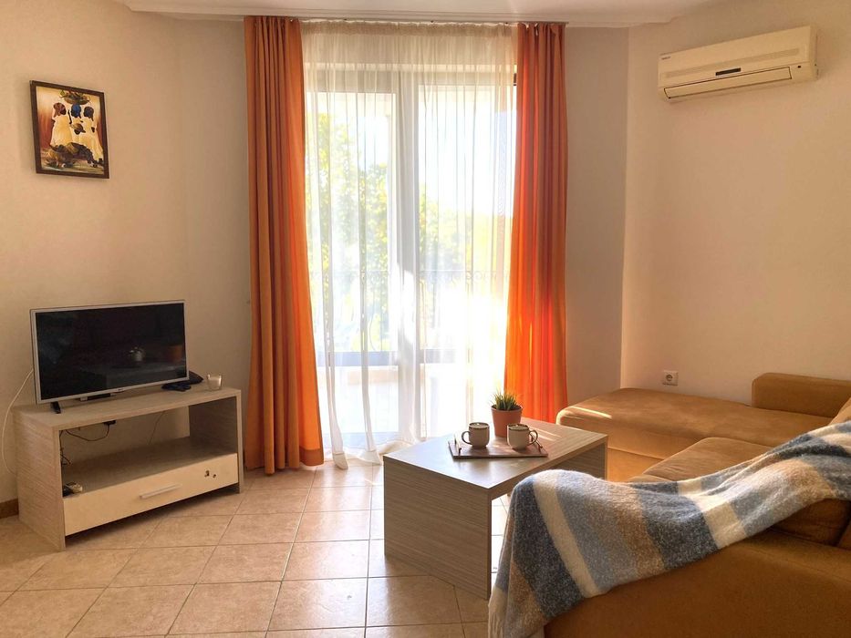 Продава се Тристаен апартамент в к.к. Слънчев бряг - 89 кв.м за 1012 €/кв.м - Снимка #2