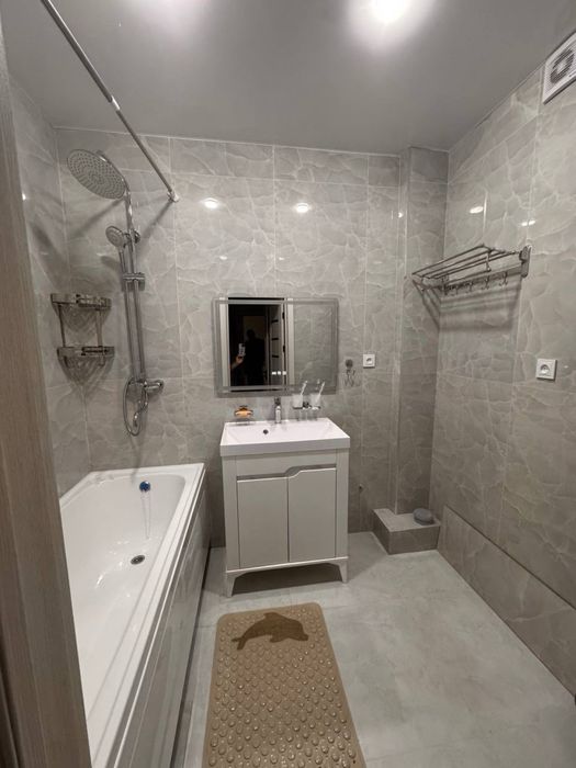 Срочно. 3-ханали квартира ЖК  Parkent Plaza да. 74,9 м2.