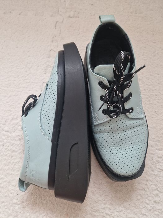 Pantofi piele naturala Benvenuti 36 Ultra Light
Pantofi perforați feme
