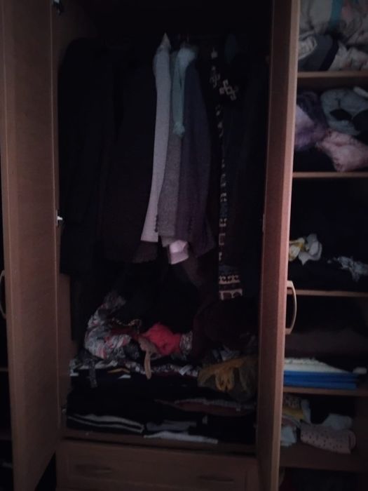 Продаются мебель шкаф50000