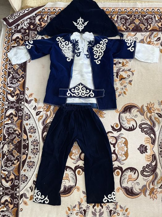 Продам детскую казахскую одежду