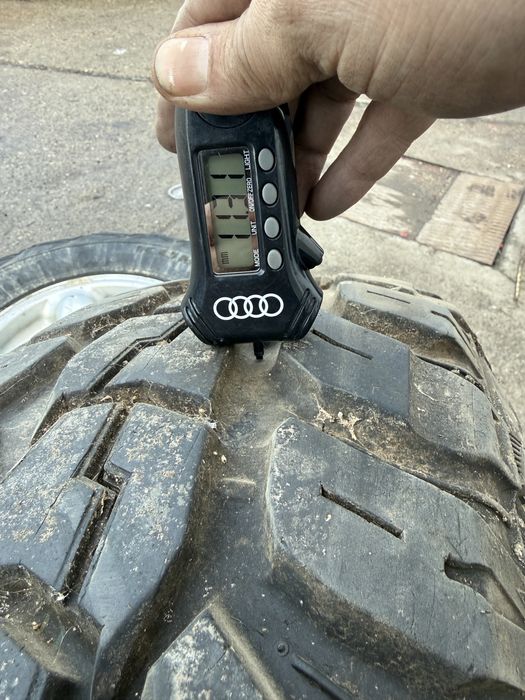 Roti MT  265 - 75 R16  Kumho Road Verture MT