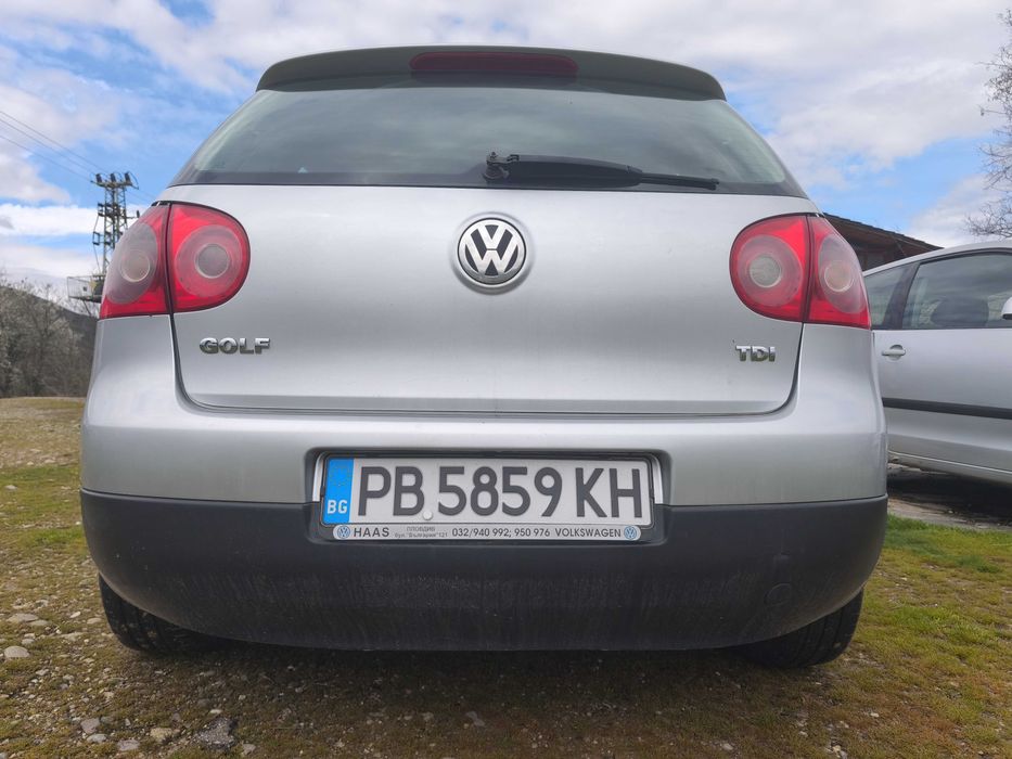 Продавам Golf 5 1.9 TDI
