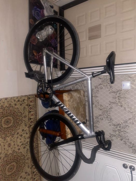 unknown fixed gear