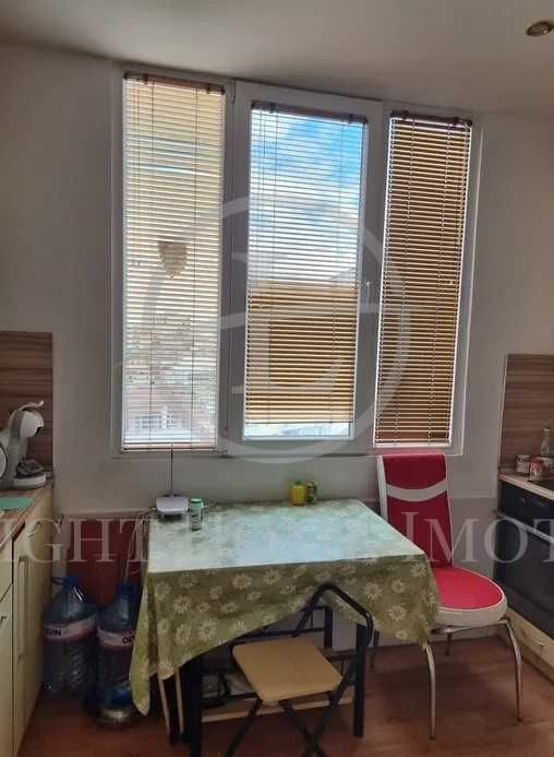 Продава се Тристаен апартамент в Пловдив, Кършияка - 68 кв.м за 2250 €/кв.м - Снимка #4