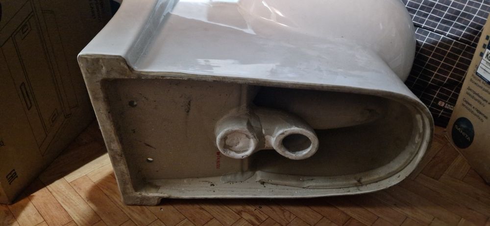 Унитаз, монолит, микролифт.
