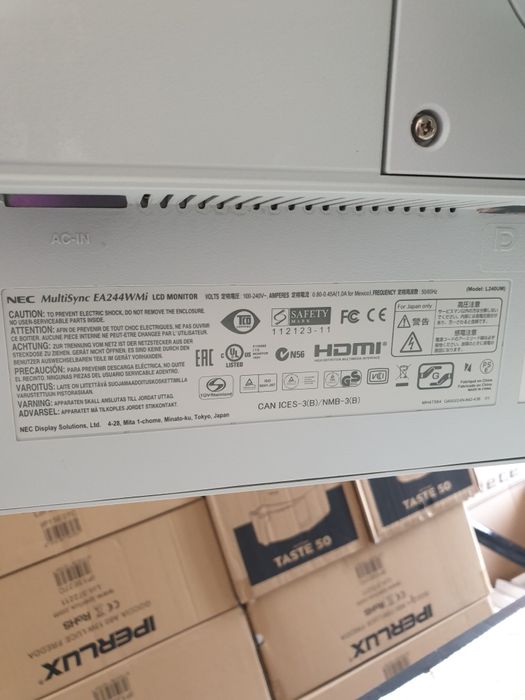 Monitor NEC Multisync EA244WMi
24,10 inci | 1920 x 1200 | FULL HD