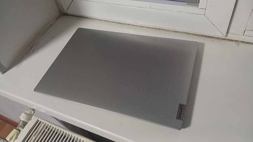 Lenovo 81WQ Noutbook