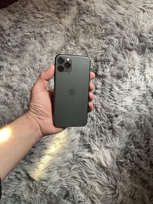 Продам телефон Айфон 11 Pro