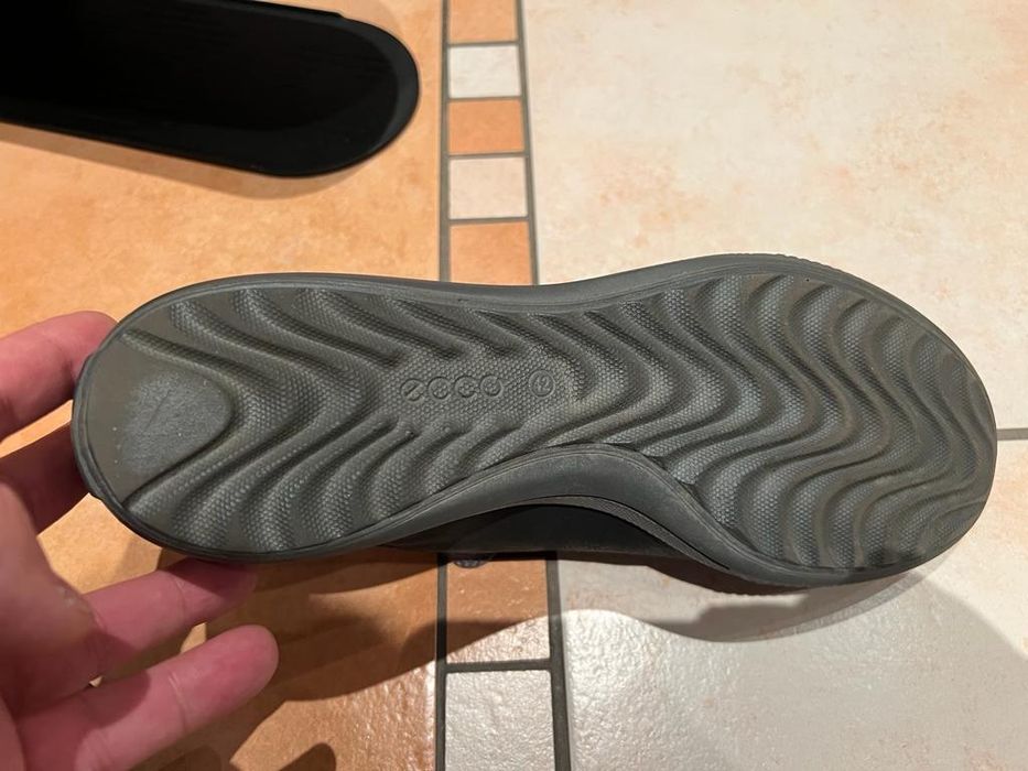 Pantofi piele - marca Ecco- bărbați .