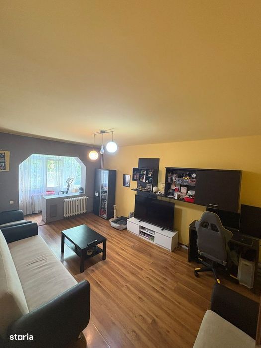 Apartament cu 3 camere de inchiriat in zona Dristor / Ramnicu Sarat — fotografia 1