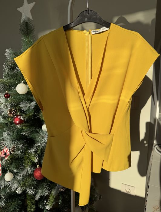 Елегантен топ ZARA