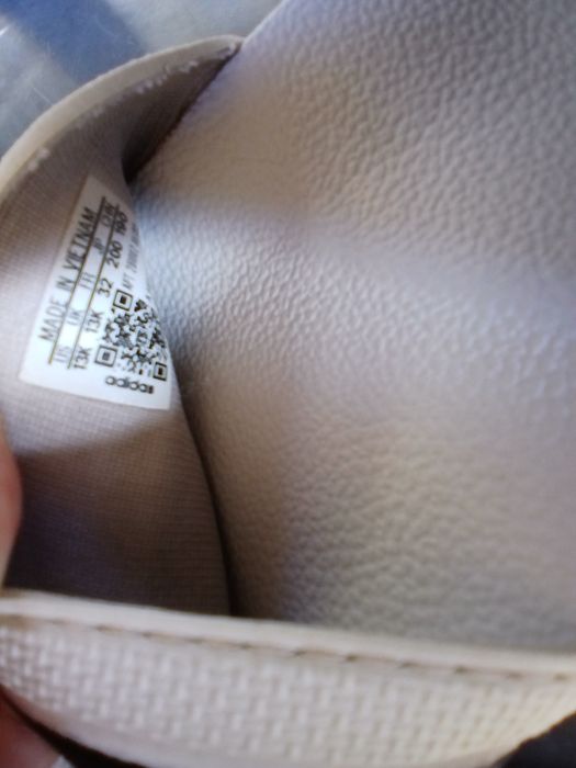 Papuci adidas nr 32