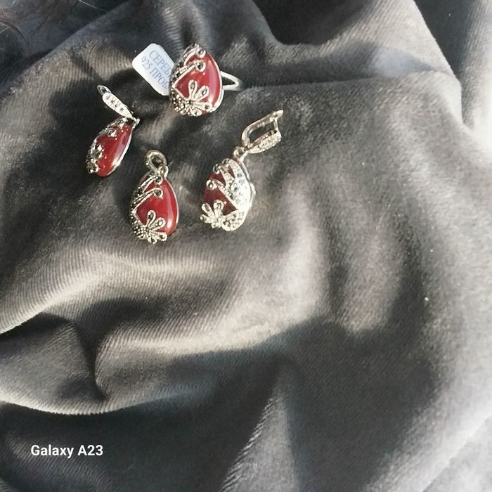 Серебряный комплект