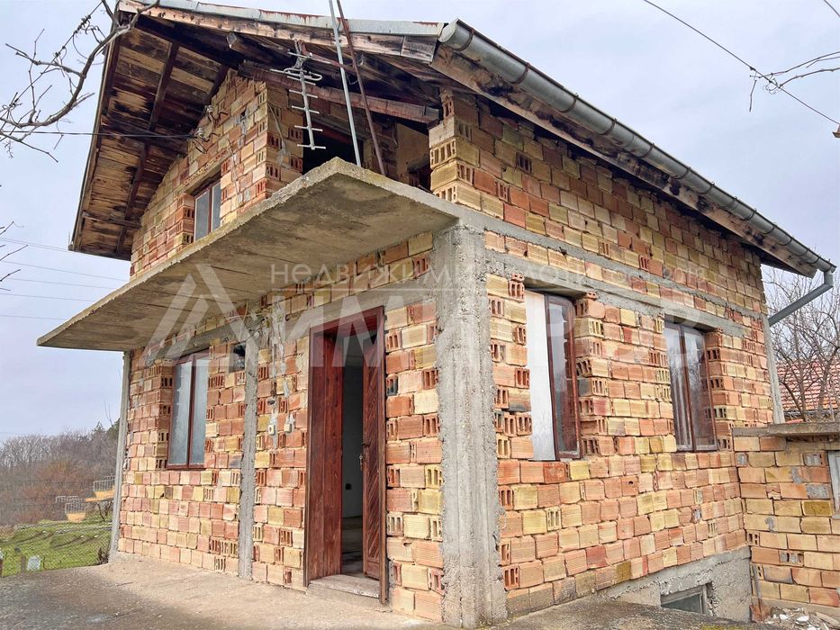 Продава се Къща в с. Стан, Област Шумен - 70 кв.м за 270 €/кв.м - Снимка #3