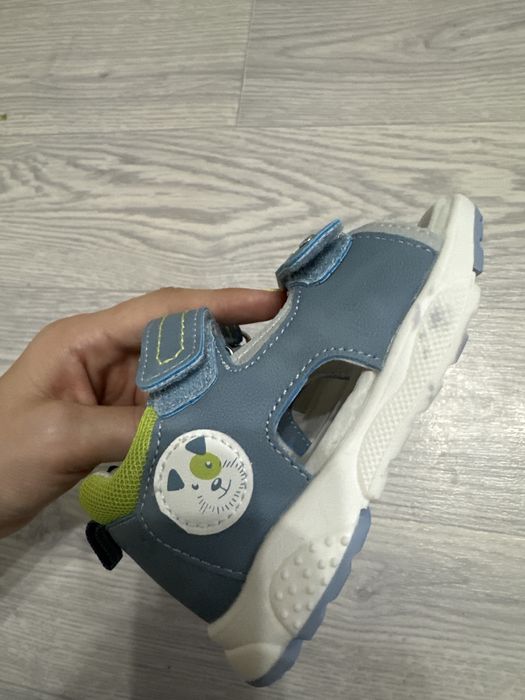 Сандали детские для мальчика новые