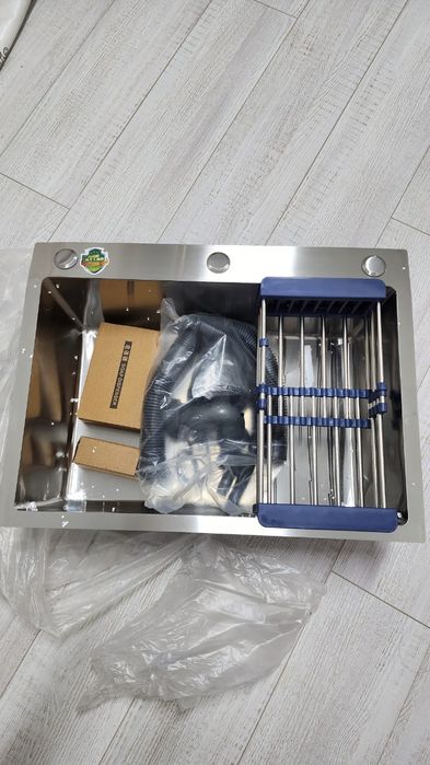 Продам мойку для кухни