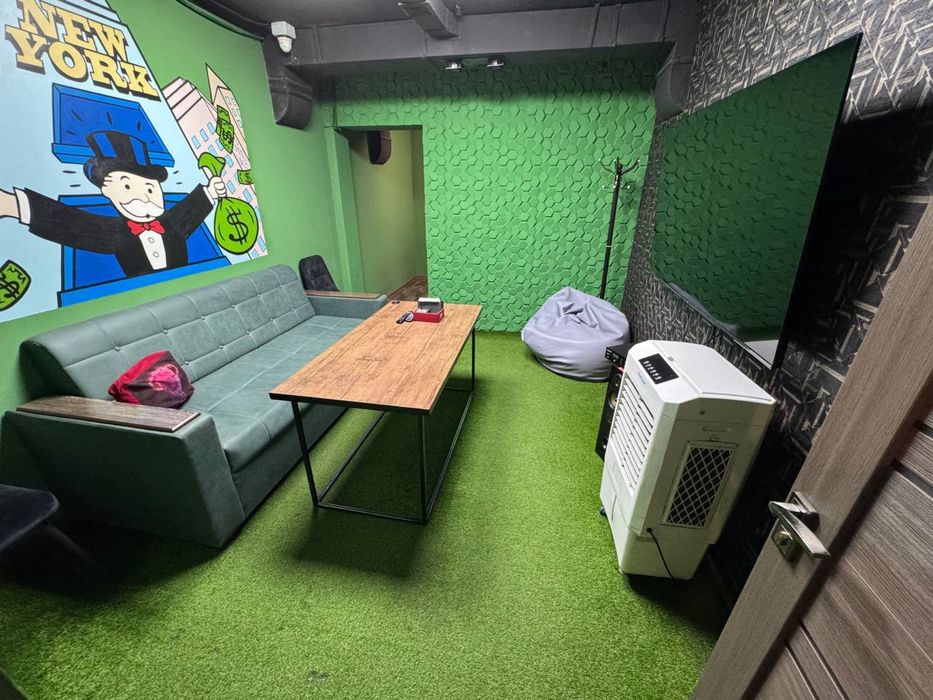 Сдается подвальное помещение в центре 230кв