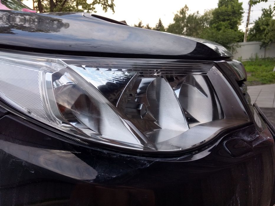 Стекла Фары Subaru Forester