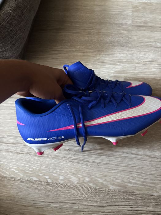 Ghete de fotbal nike