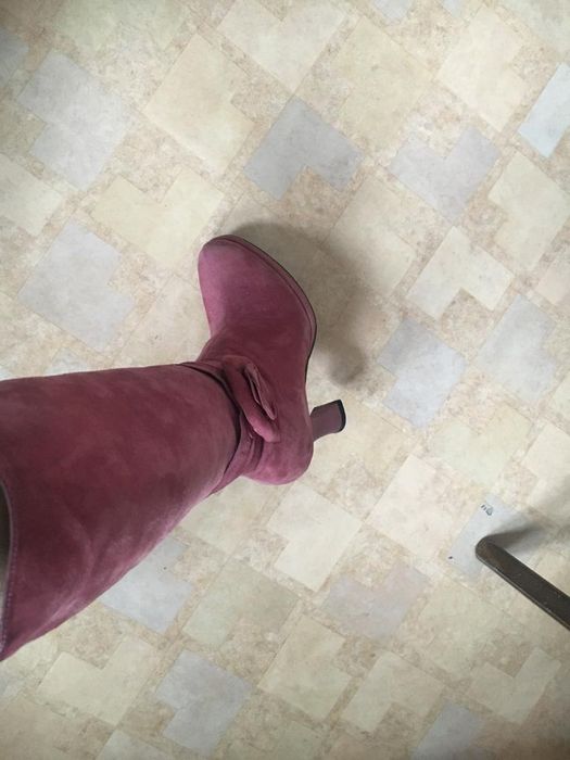 Стильныезамшевые сапоги