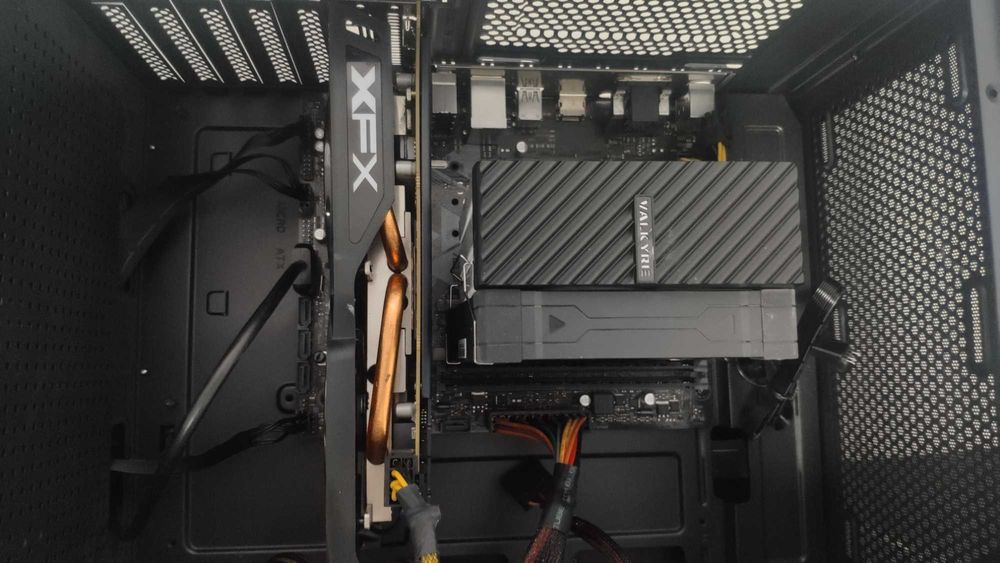Геймърски компютър Core i5 9500 /16GB RAM/Radeon XFX AMD RX570 8GB/512SSD/1TB HDD