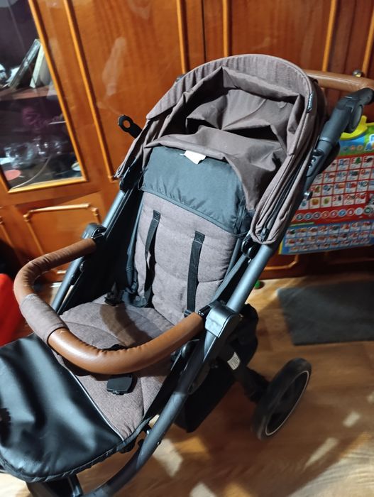 Коляска прогулочная