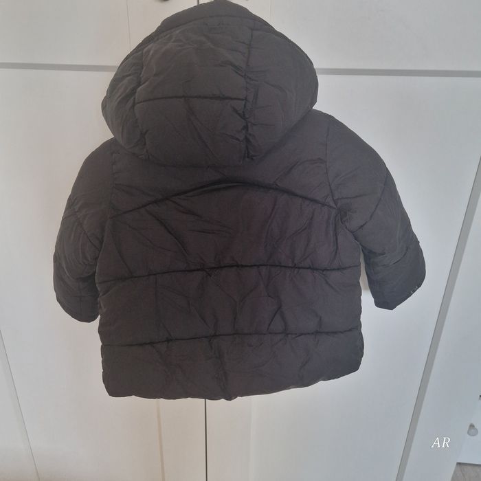 Продам куртку детскую