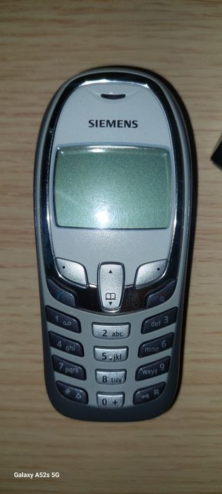 Telefon Simens + Incarcator Model Vechi