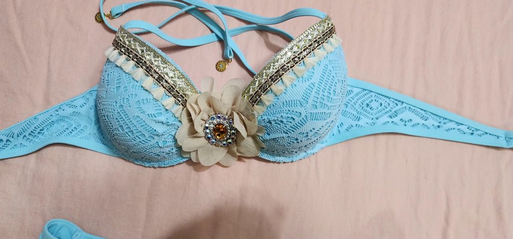 Ефектен Син Бански с Цветя