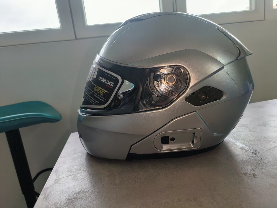 HJC SY MAX модуларна каска