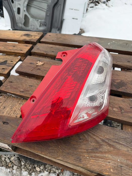 Стоп Suzuki Swift