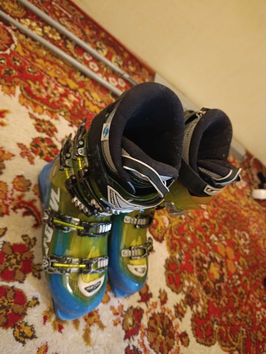 Ски комплект с обувки и щеки
