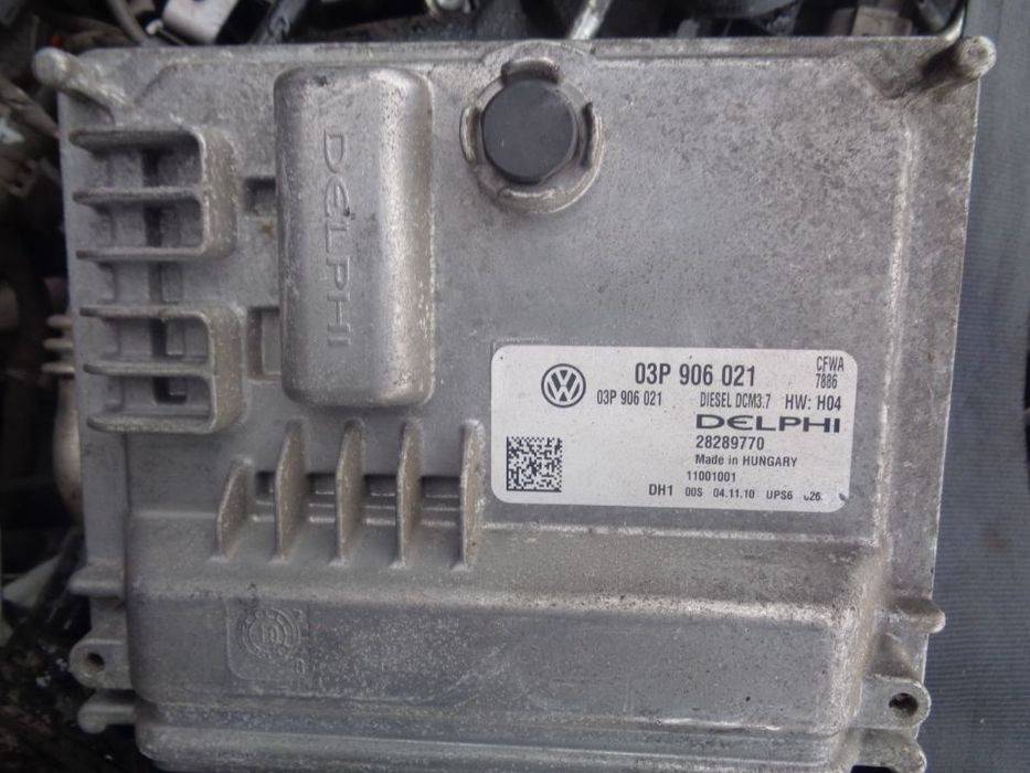Vand Calculator Motor Ecu Volkswagen Polo 6R 1.2 TDI 75CP 55 KW din 2011