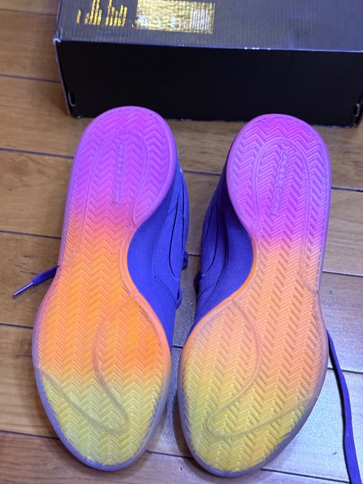 Баскетбольные кроссовки book 1