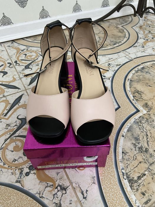 Продам  Новый Босоножки туфелки