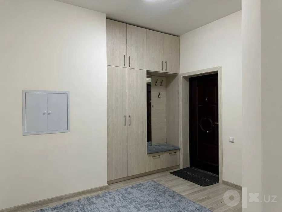 "Dream House yakkasaroy 2/1/9 80m2 Sotiladi "