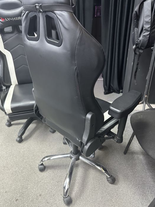 Игровое кресло компьютерное